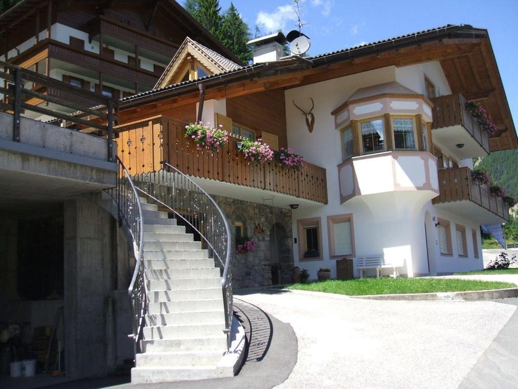 Villa Mazzel - Cima 12 Vigo di Fassa Dış mekan fotoğraf